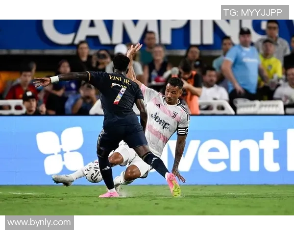 2015年欧冠决赛巴萨对尤文精彩回放与比赛分析